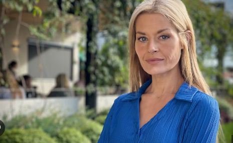 Madeleine West - Name, age, height, hometown, famous movies, current relationship, awards.