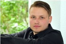 Paul Lux – Name, age, height, hometown, famous movies, current relationship, awards.